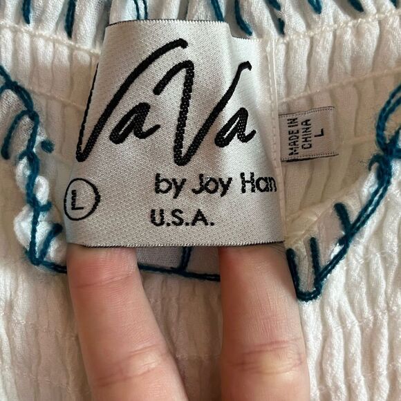 Vava by Joy Han white maxi gauzy embroidered bohemian dress - Picture 6 of 7